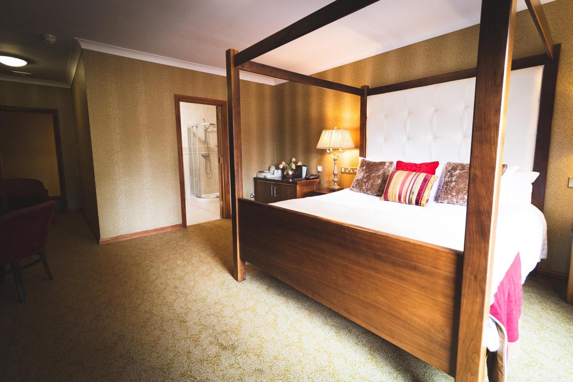 O'Neill Arms Hotel Toome Extérieur photo